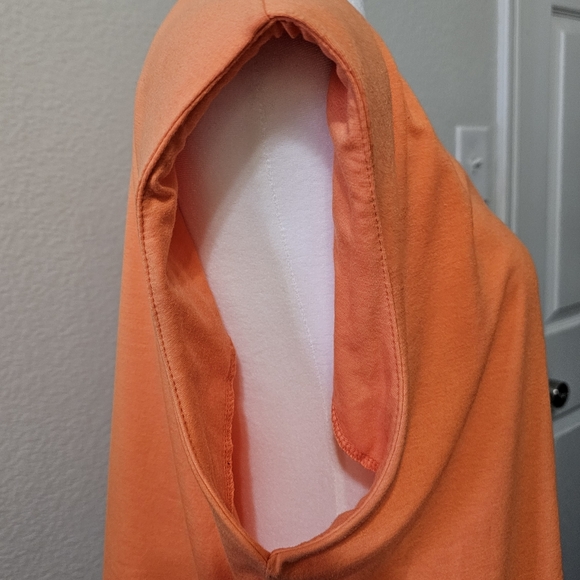 Women's Sleeveless Top - Picture 2 of 5